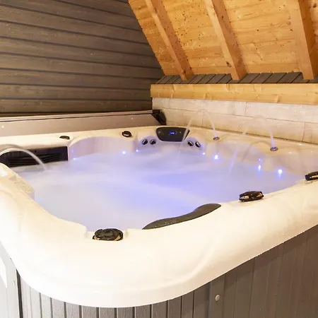 بيت للعطل Le Domaine Du Verger, Gites Et Spa Prive