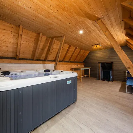 بيت للعطل Le Domaine Du Verger, Gites Et Spa Prive *